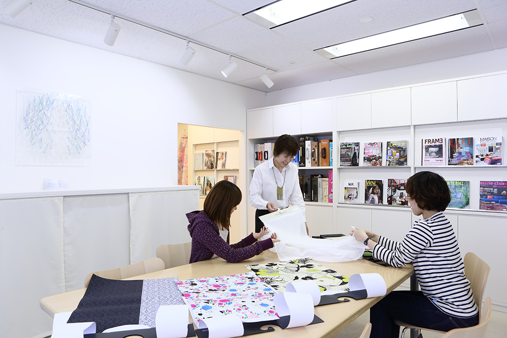 【繊維の製造・研究開発】ランチや座談会で社長・社員との交流あり！工場見学・実践型のインターン